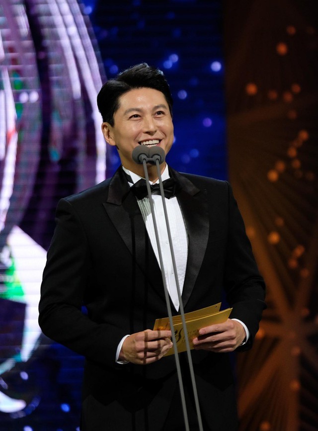 Jang Nara và Kim Nam Gil thắng giải tại Seoul International Drama Awards 2019 - Ảnh 2.
