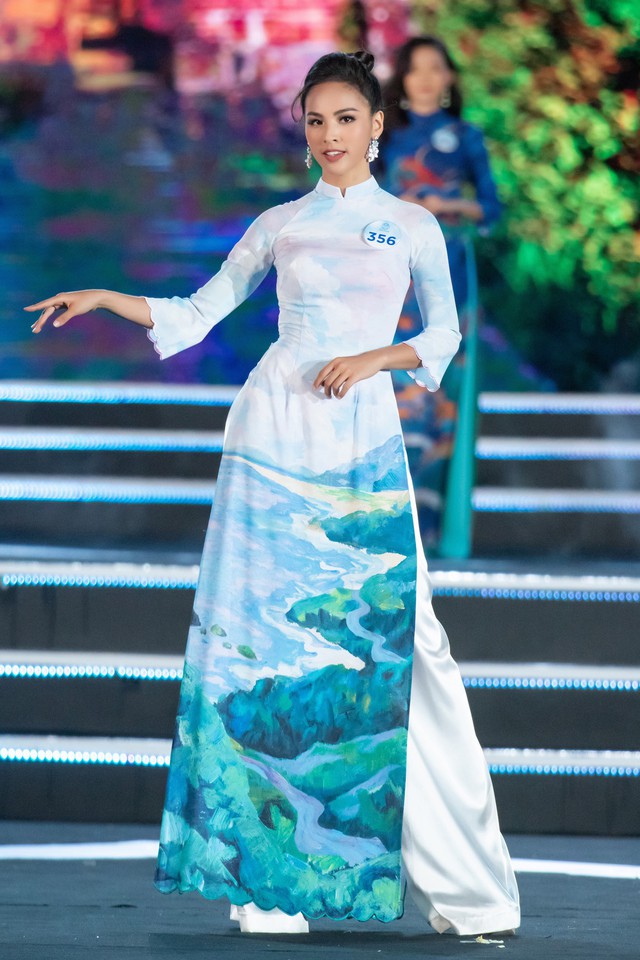 Dàn thí sinh Miss World Việt Nam 2019 khoe dáng thướt tha với áo dài - Ảnh 14.