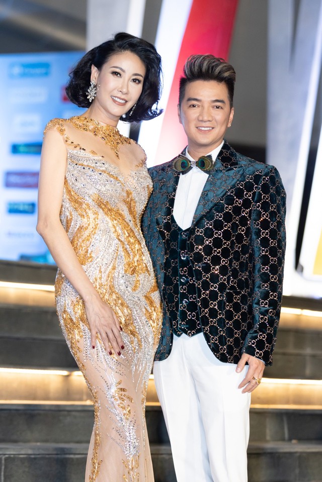 Dàn sao đổ bộ thảm đỏ hoành tráng của Chung kết Hoa hậu thế giới Việt Nam 2019 - Ảnh 6.