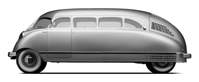 Chiêm ngưỡng chiếc minivan hình giọt lệ đầu tiên trên thế giới, vật chứng của thế chiến thứ 2 - Ảnh 4.