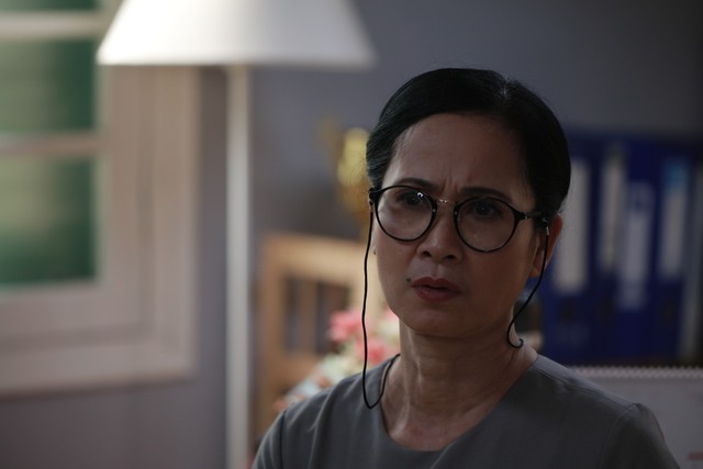 NSND Lan Hương từng từ chối vai diễn trong Những nhân viên gương mẫu - Ảnh 2.