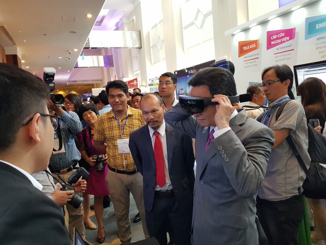 Nhiều giải pháp chuyển đổi số được giới thiệu tại Vietnam ICT Summit 2019 - Ảnh 1.