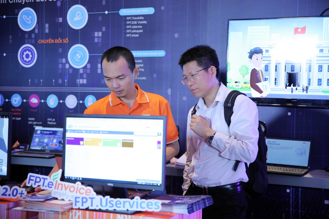 Nhiều giải pháp chuyển đổi số được giới thiệu tại Vietnam ICT Summit 2019 - Ảnh 2.
