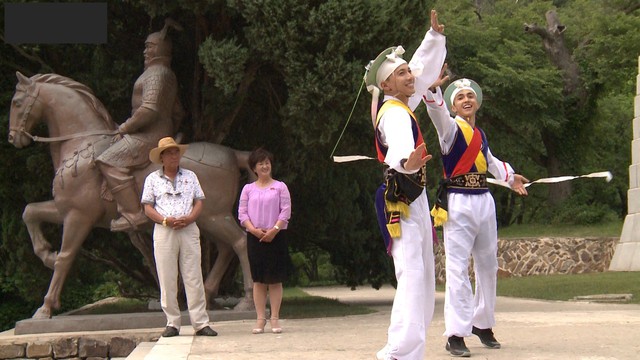 Bán kết Cuộc đua kỳ thú 2019: Đỗ Mỹ Linh được khen hết lời trong điệu múa Triều Tiên - Ảnh 3.