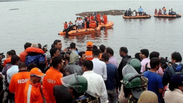 Tai nạn đường thủy tại Ấn Độ, ít nhất 12 người thiệt mạng - Ảnh 1.