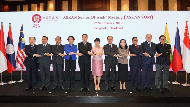 Việt Nam dự Hội nghị Tham vấn chung chuẩn bị cho Hội nghị Cấp cao ASEAN lần thứ 35 - Ảnh 1.