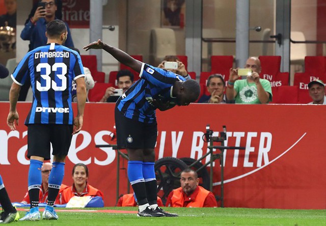 Inter giành chiến thắng trong trận derby Milan - Ảnh 3.