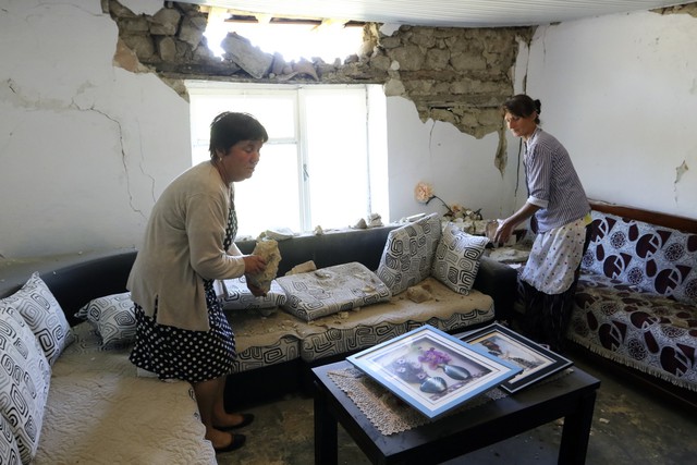 Ít nhất 105 thương vong trong trận động đất tại Albania - Ảnh 4.