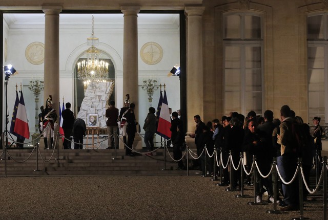 Pháp tổ chức quốc tang tưởng niệm cựu Tổng thống Jacques Chirac - Ảnh 4.
