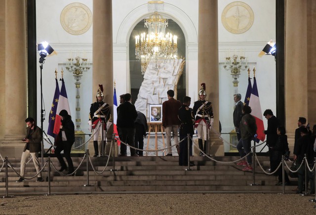 Pháp tổ chức quốc tang tưởng niệm cựu Tổng thống Jacques Chirac - Ảnh 1.