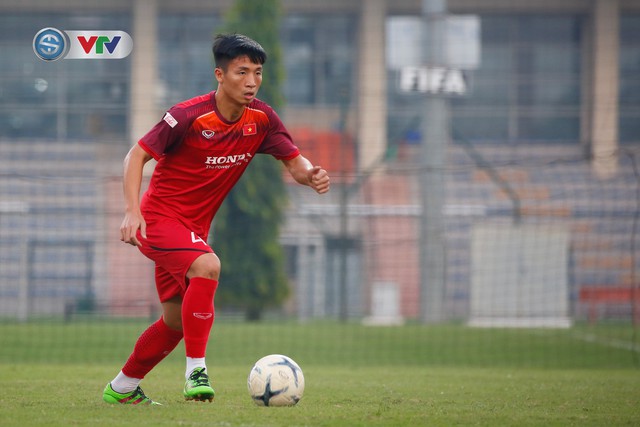 ẢNH: ĐT Việt Nam tập luyện tích cực chuẩn bị cho trận đấu vòng loại World Cup 2022 - Ảnh 10.