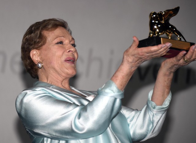 LHP Venice 2019: Nữ diễn viên 83 tuổi nhận giải Sư tử Vàng thành tựu trọn đời - Ảnh 3.