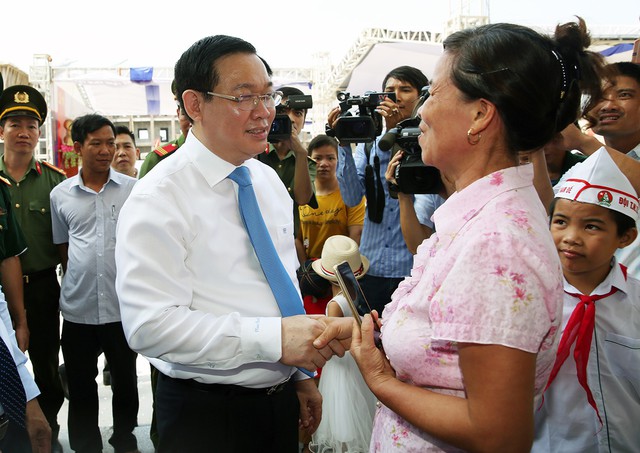 Phó Thủ tướng Vương Đình Huệ dự khai giảng ở Thái Bình - Ảnh 3.