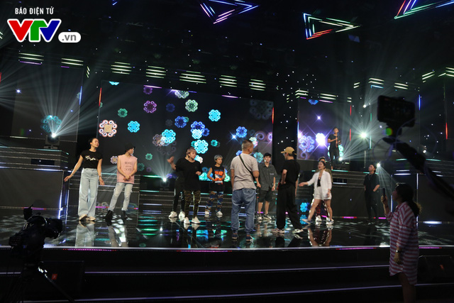 Dàn diễn viên hóa Mị trên sân khấu VTV Awards trước giờ G - Ảnh 3.