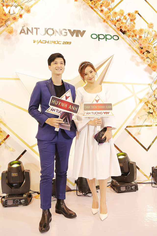 Thảm đỏ VTV Awards: Tiểu tam Quỳnh Nga quyến rũ hút mắt, Nhã Phương khoe sắc với style công chúa - Ảnh 14.