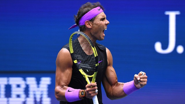 Thắng nghẹt thở Daniil Medvedev, Rafael Nadal lần thứ 4 vô địch Mỹ mở rộng - Ảnh 3.
