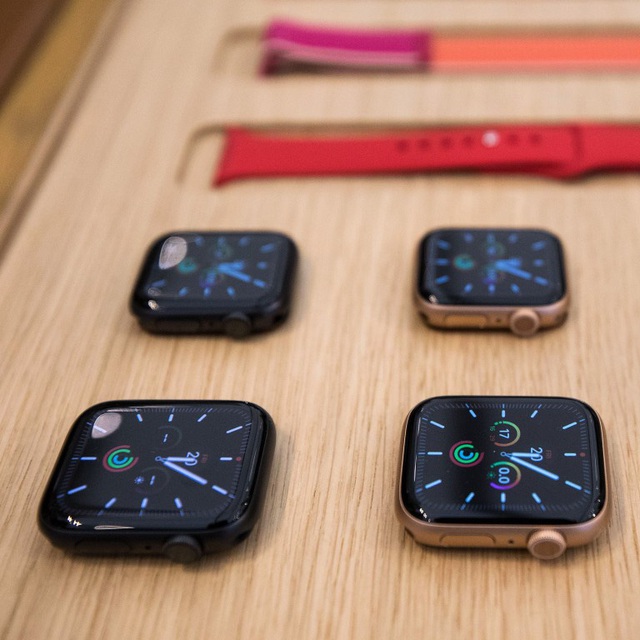 Apple bị kiện vì đánh cắp công nghệ theo dõi sức khỏe cho Apple Watch - Ảnh 1.