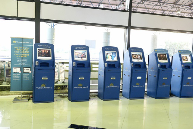 Tăng máy check-in tự động ở sân bay Tân Sơn Nhất - Ảnh 1.
