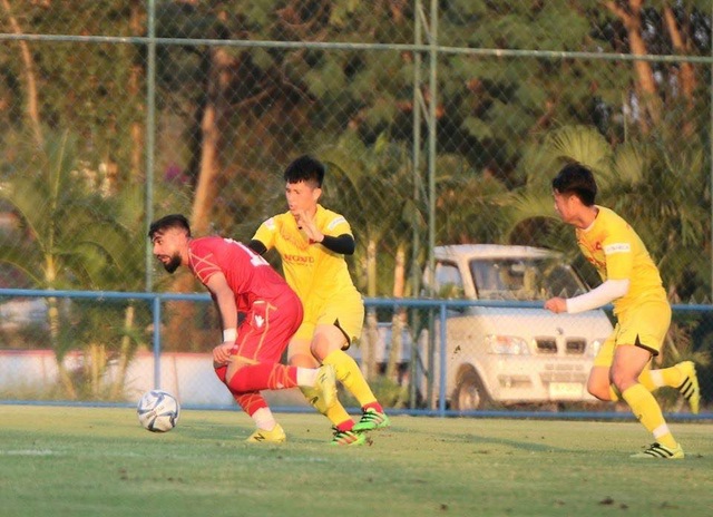Đấu tập: U23 Việt Nam thất bại 1-2 trước U23 Bahrain - Ảnh 3.