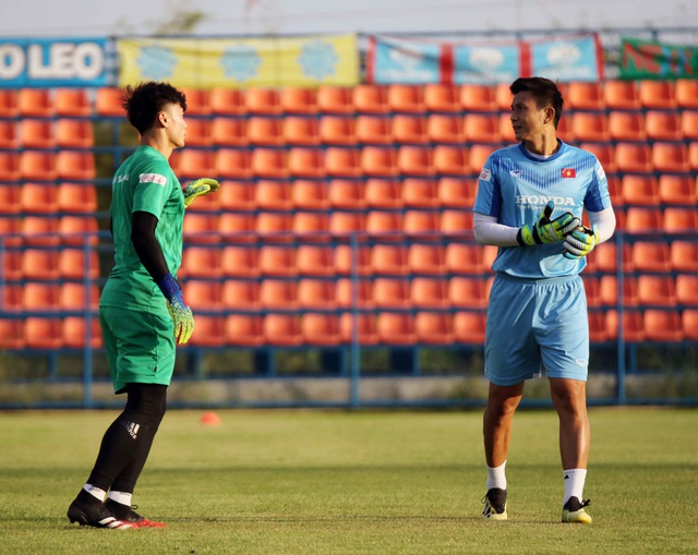ĐT U23 Việt Nam tích cực tập luyện tại Thái Lan - Ảnh 7.