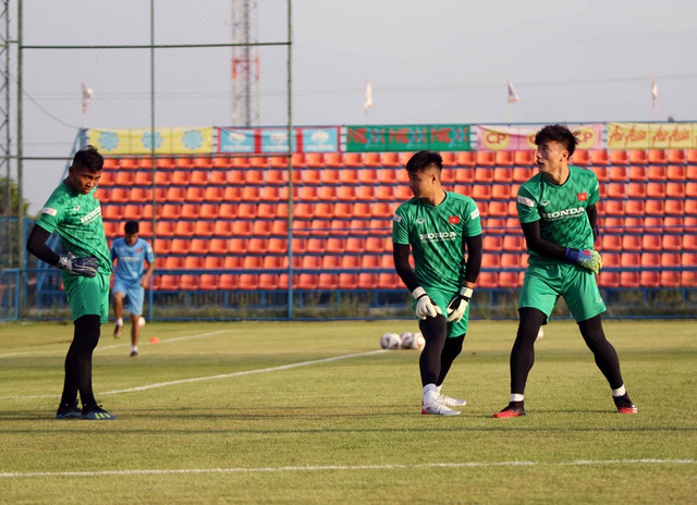 ĐT U23 Việt Nam tích cực tập luyện tại Thái Lan - Ảnh 6.