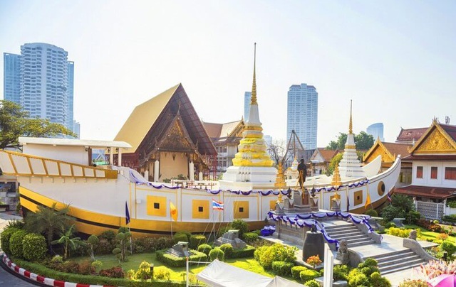 Du lịch Thái Lan: Những ngôi chùa nhất định bạn phải ghé thăm khi tới Bangkok - Ảnh 3.