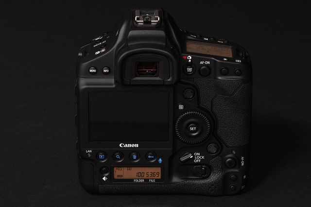 Canon ra mắt bánh chưng EOS-1D X Mark III - Ảnh 3.