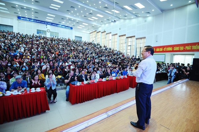 Sôi nổi chương trình Chào tân sinh viên 2020 tại Học viện Nông nghiệp Việt Nam - Ảnh 2.