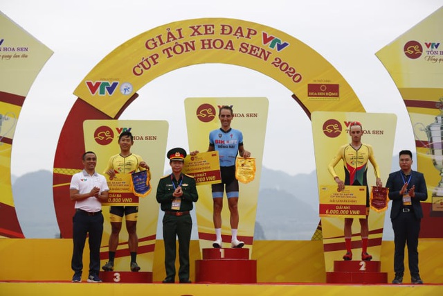 Giải xe đạp VTV Cúp Tôn Hoa Sen 2020: Loic Desriac chiến thắng chặng 2 đua cá nhân tính giờ - Ảnh 1.