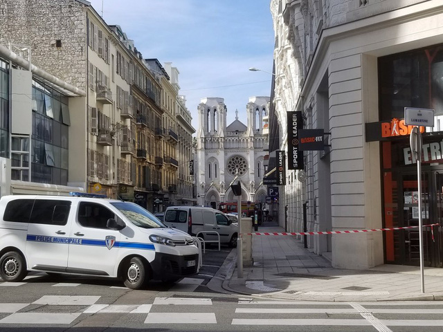 Tấn công bằng dao tại Pháp, 3 người thiệt mạng - Ảnh 3.