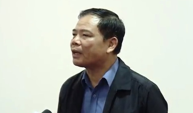 Bộ trưởng Nguyễn Xuân Cường: Bão số 9 đi qua, không có nghĩa bình yên trở lại - Ảnh 1.