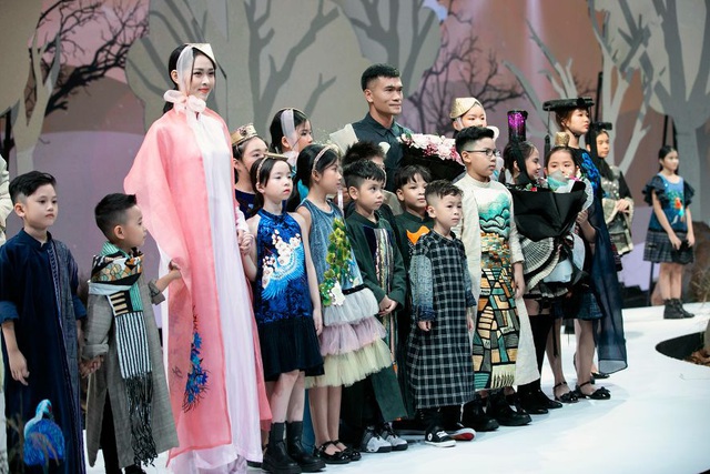 Lan Khuê,Trương Quỳnh Anh, Diệp Bảo Ngọc cuốn hút tại Vietnam Junior Fashion Week - Ảnh 2.