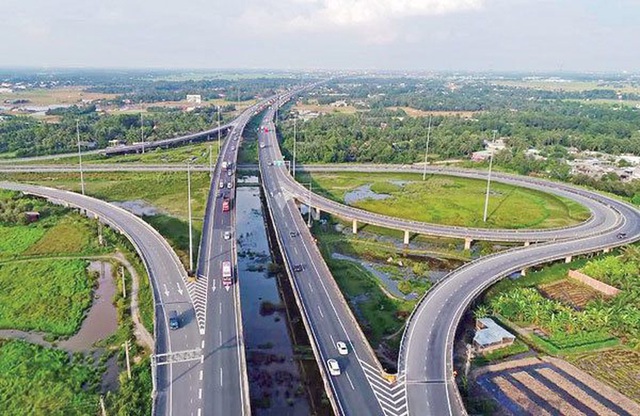 Bộ trưởng Nguyễn Văn Thể: 300 km đường cao tốc vùng ĐBSCL là khả thi - Ảnh 1.