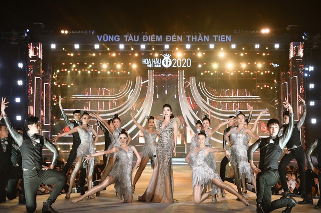 Lệ Quyên, Quang Dũng nồng nàn trên sàn diễn thời trang của Hoa hậu Việt Nam 2020 - Ảnh 8.