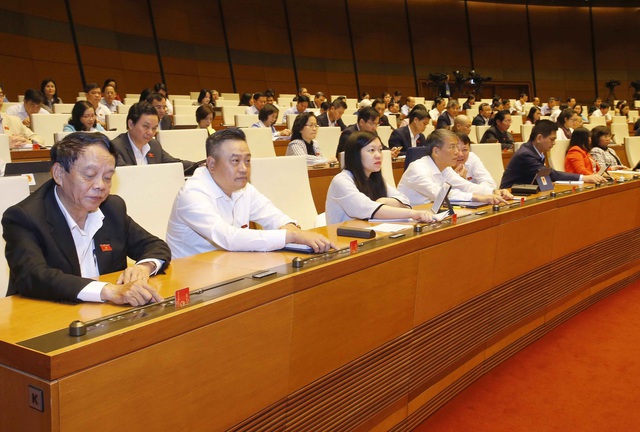 Quốc hội thông qua Nghị quyết về kế hoạch phát triển kinh tế - xã hội năm 2021 - Ảnh 2.