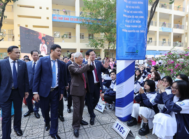 Tổng Bí thư, Chủ tịch nước Nguyễn Phú Trọng dự Lễ kỷ niệm 70 năm thành lập Trường THPT Nguyễn Gia Thiều - Ảnh 1.