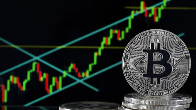 Bitcoin tiến sát mốc 18.000 USD - Ảnh 1.