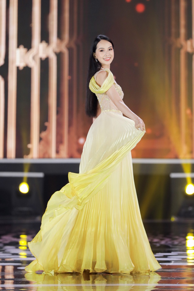 Top 15 thí sinh mặc trang phục dạ hội đẹp nhất Bán kết Miss Universe, Thái  Lan dẫn đầu