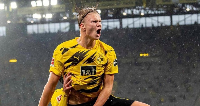 Đội hình tiêu biểu vòng 8 Bundesliga: Dortmund đóng góp 3 cầu thủ - Ảnh 3.