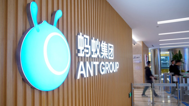 Giới đầu tư hoang mang khi thương vụ IPO kỷ lục thế giới của Ant Group bị trì hoãn - Ảnh 1.
