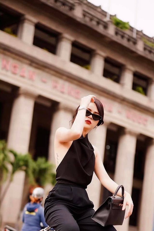 Lương Thu Trang hóa thành quý cô sành điệu trong bộ ảnh mới - Ảnh 3.