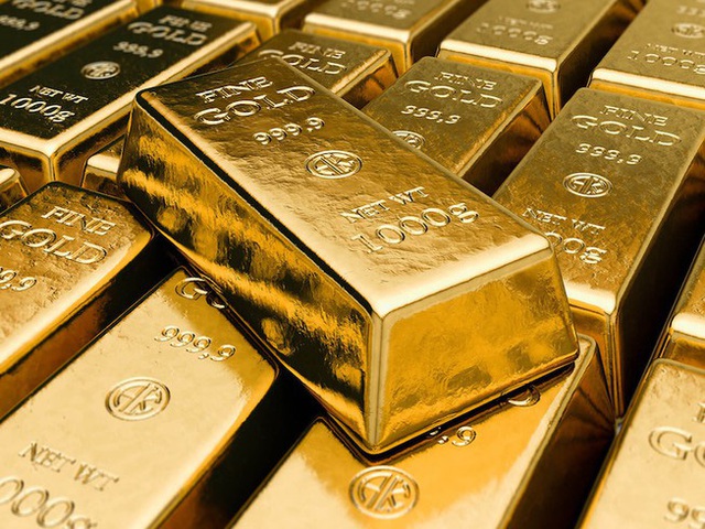 Giá vàng trong nước tăng mạnh, cao hơn thế giới gần 4 triệu đồng/lượng - Ảnh 1.