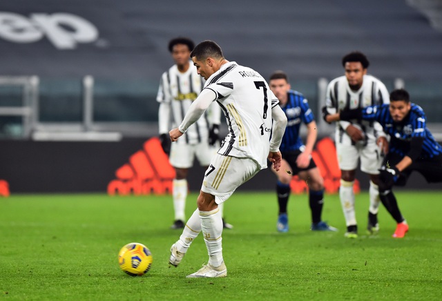 Ronaldo sút hỏng phạt đền, Juventus bị Atalanta cầm hoà trên sân nhà - Ảnh 3.