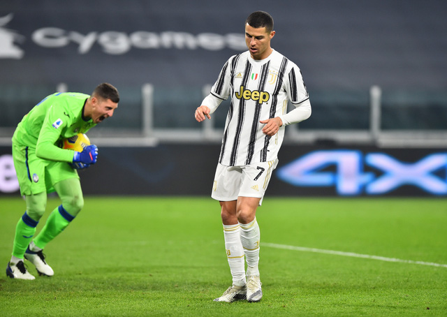 Ronaldo sút hỏng phạt đền, Juventus bị Atalanta cầm hoà trên sân nhà - Ảnh 4.