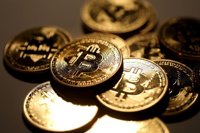 Bitcoin tăng giá điên cuồng: Sau đỉnh cao có còn là vực sâu? - Ảnh 2.