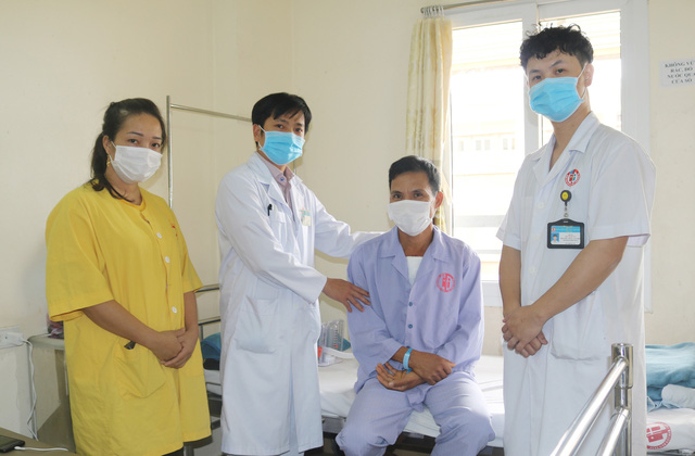 Ho khan, tức ngực suốt 6 tháng, vào viện phát hiện khối u trung thất - Ảnh 1.