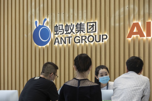 Trung Quốc thắt chặt kiểm soát các công ty fintech - Ảnh 1.