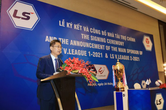 VPF lo xong nhà tài trợ 3 năm cho V.League - Ảnh 1.