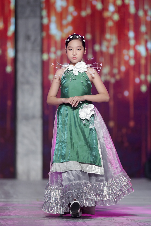 Cindy Thái Tài bất ngờ làm nhà thiết kế thời trang - Ảnh 10.