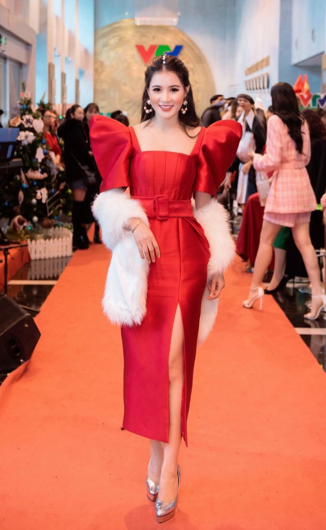 Hoa hậu Hồ Như Quỳnh tham gia sự kiện chào đón năm mới tại VTV - Ảnh 2.